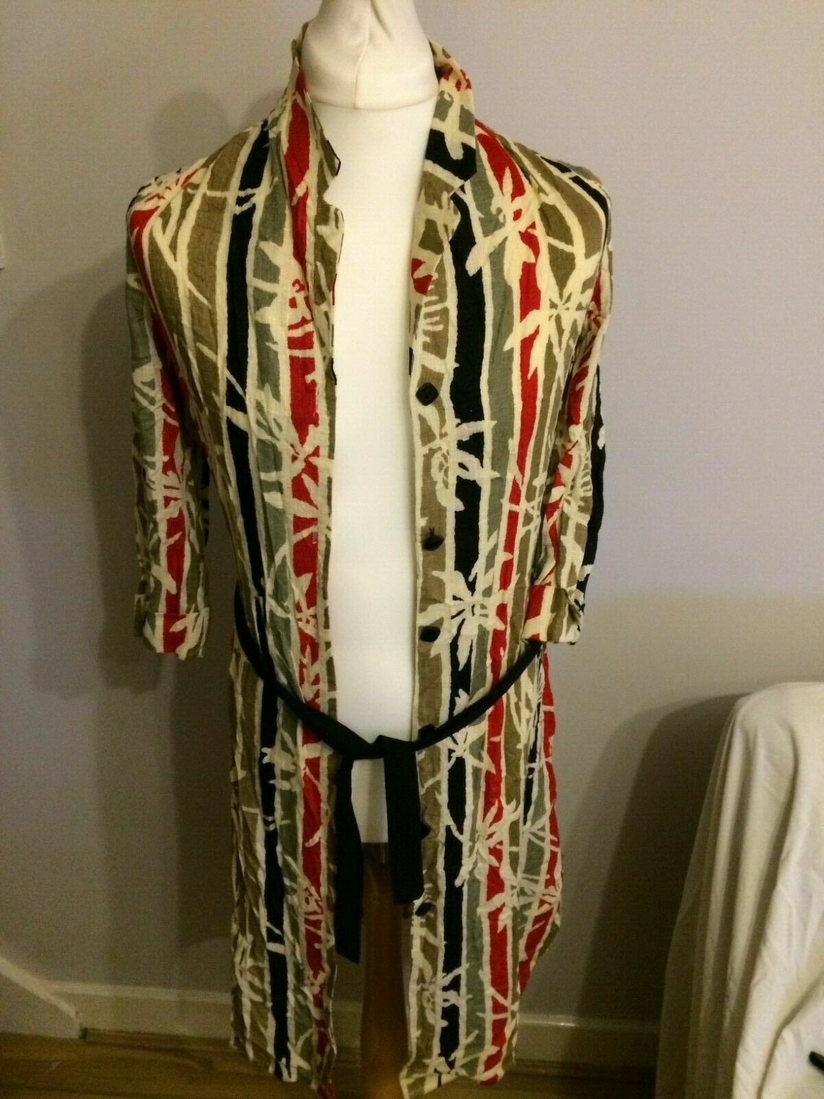 Picture 1 of 6