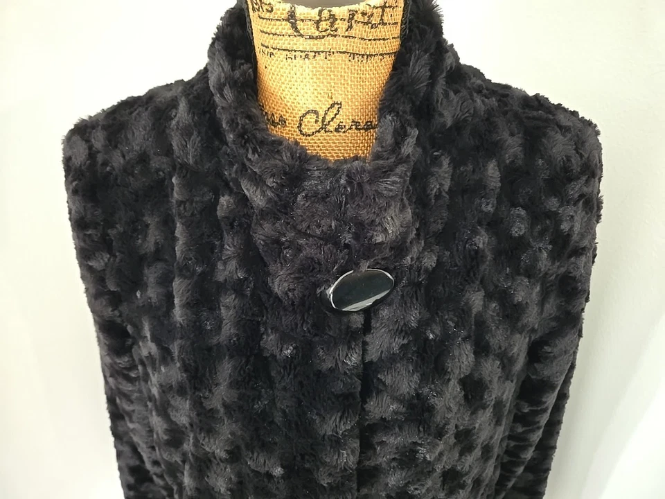 DENNIS BY DENNIS BASSO 15th Anniversary Collectors Ed Black Faux Fur Coat XS - Image 3 of 4