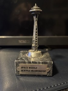 Space Needle Seattle WA Souvenir Statue Metal And Marble 3.5 Inch