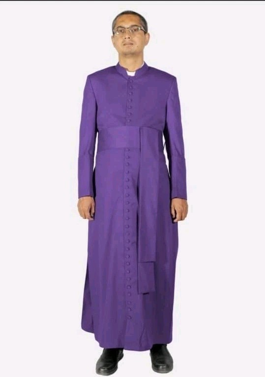 Hombre Estilo Romano Púrpura Crassotana para Obispos Hombres Bata de Clero con Cruces