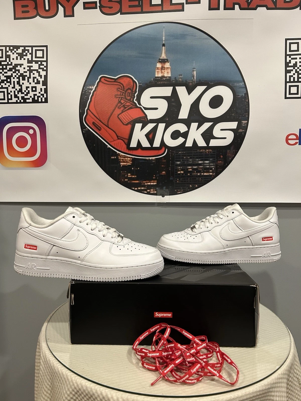 Taille 8   Logo Nike Air Force 1 x Supreme Low Box   Blanc