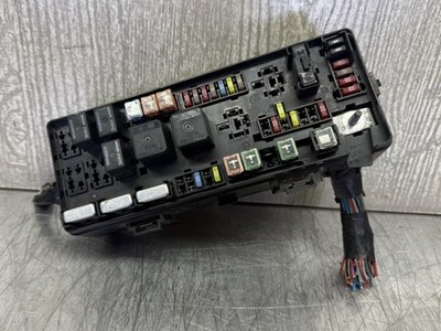2006 Chrysler 300C 6.1l SRT8 Genuine OEM Rear Fuse Box Junction Relay 05087403AF