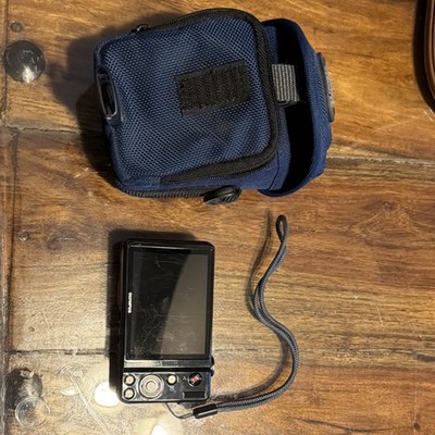 Olympus HD 3D Compact Digital Camera 12.5x Optical Zoom f/3.5