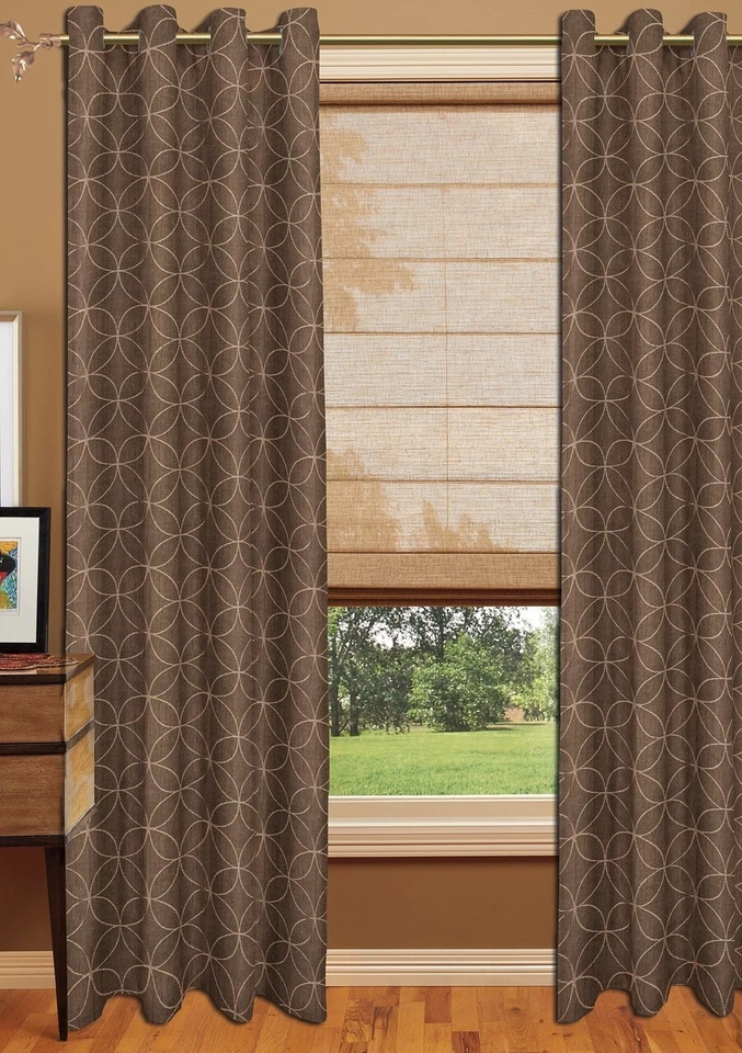 Panel de cortinas ligero de aspecto moderno en marrón con forro, ojal 96" por 60" Foto 2 de 2