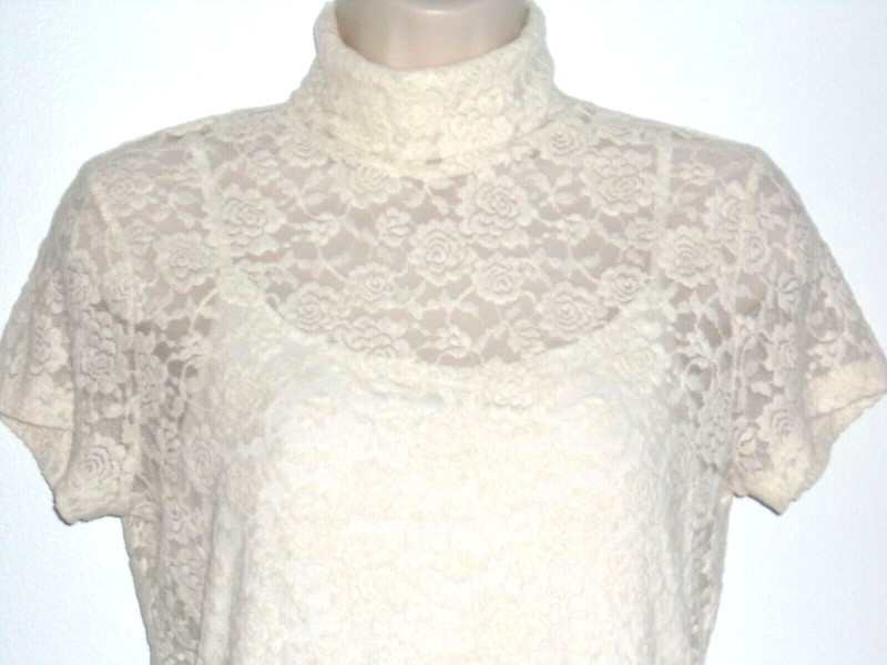 Lauren Ralph Lauren Stretch Floral Lace Exposed,Back Battum Top Size - S/P