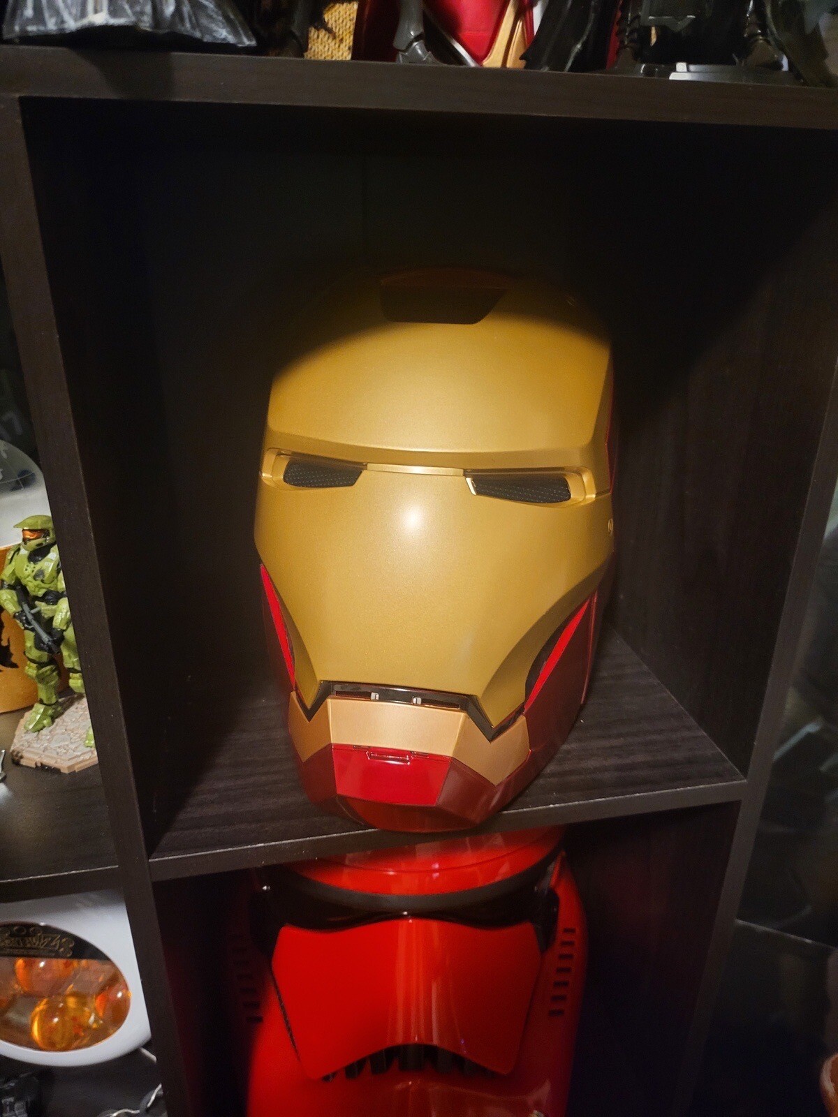 Marvel Legends Iron Man Electronic Helmet - B7435