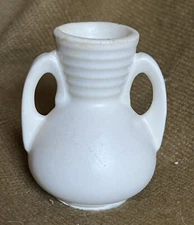VINTAGE SHAWNEE POTTERY 3” RING WARE TWO HANDLED VASE