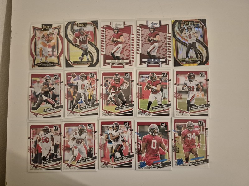 Football 52 Card Lot, Tampa Bay Buccaneers, (Irving, Evans, Mayfield)
