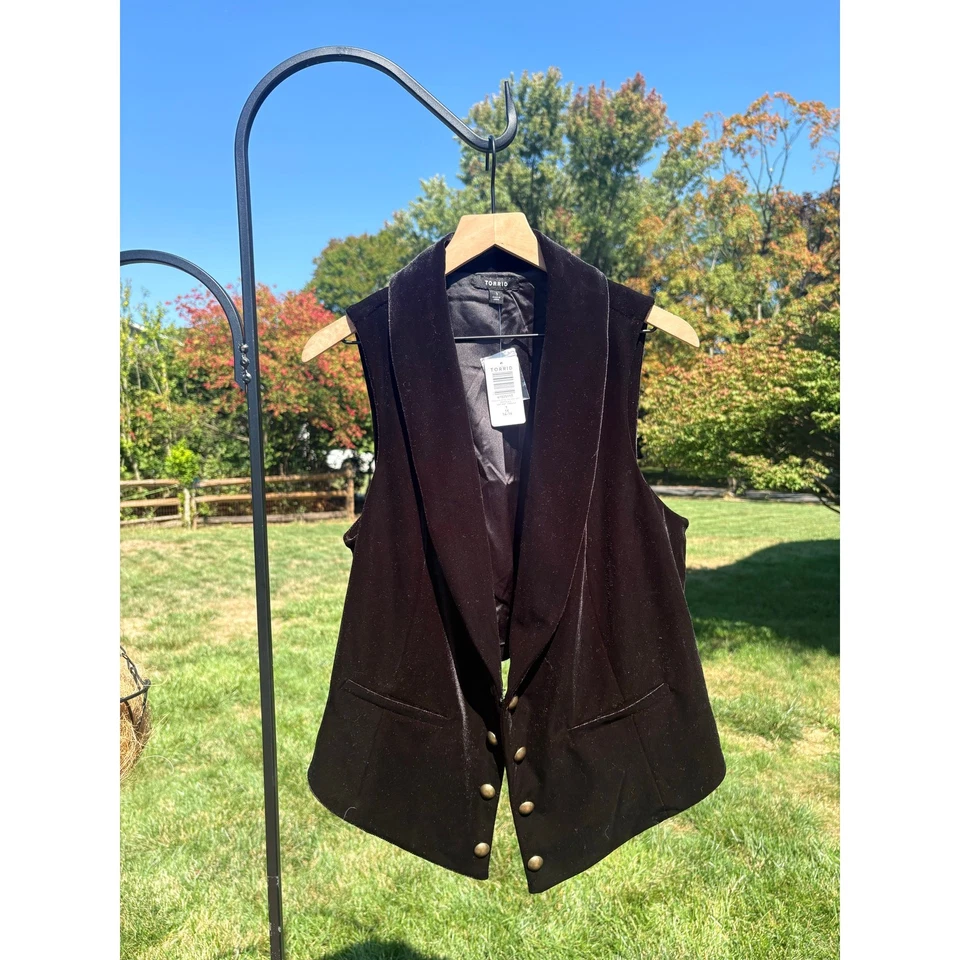 NWT Torrid Black Velvet Military Vest Plus Size 1X 14/16 Stretch Button Front - Image 4 of 4
