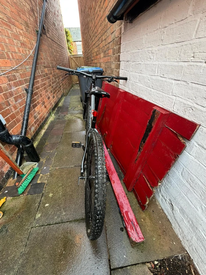 Merida Big Trail 500 Black & Grey Mountain Bike - Large - Image 4 of 4