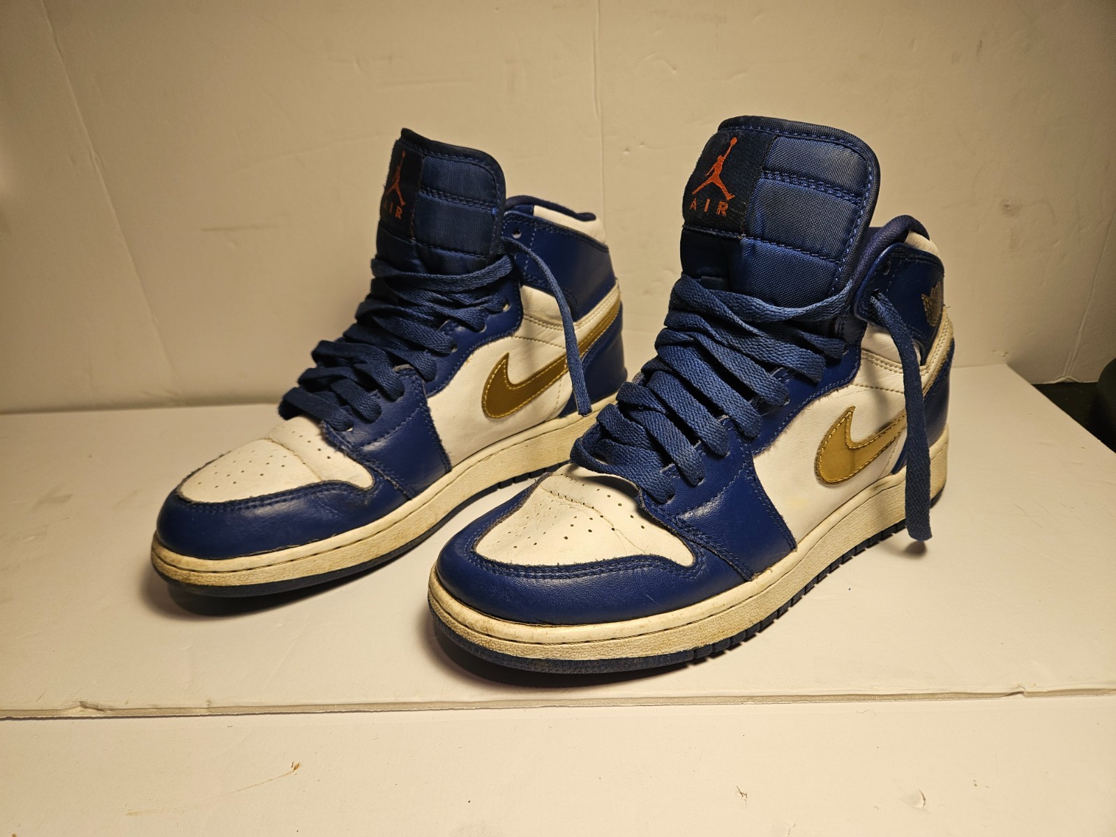 Size 5y Blue Basketball Retro Sneaker 705300-406