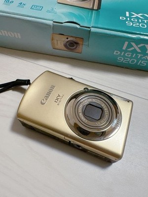 Canon IXY DIGITAL 920 IS 10.0MP Compact Digital Camera Gold