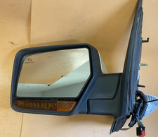 07 Ford Expedition Door Mirror Left Power White 07 Ford Expedition Door Mirror Left Power White