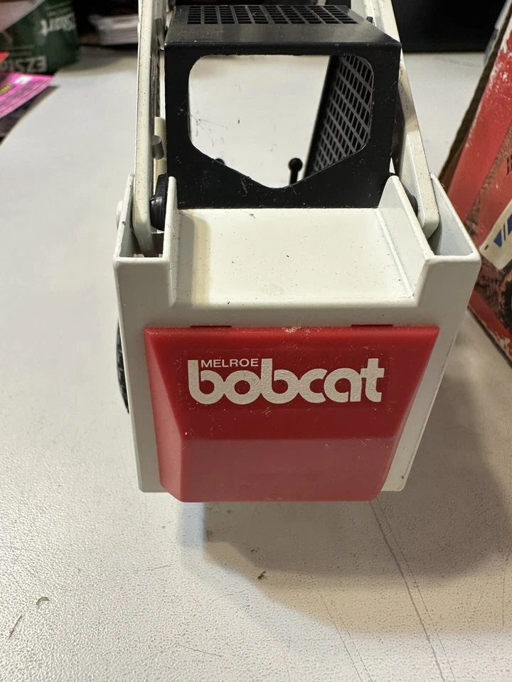 Vintage 1980s GAMA Clark Bobcat 741 Skid Steer 1:50 Diecast Model - Image 4 of 4