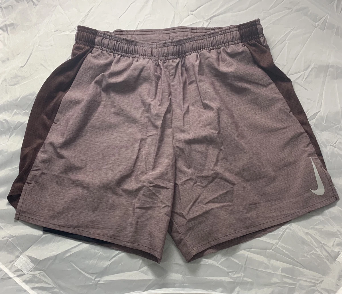 Large Nike Men s 7
