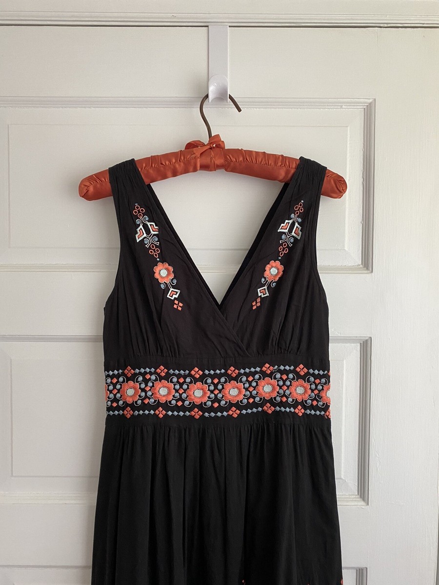 FRENCH CONNECTION Women's Embroidered V-Neck Midi Dress Size 2 In Black /Floral | eBay FRENCH CONNECTION Women's Embroidered V-Neck Midi Dress Size 2 In Black /Floral | eBay
