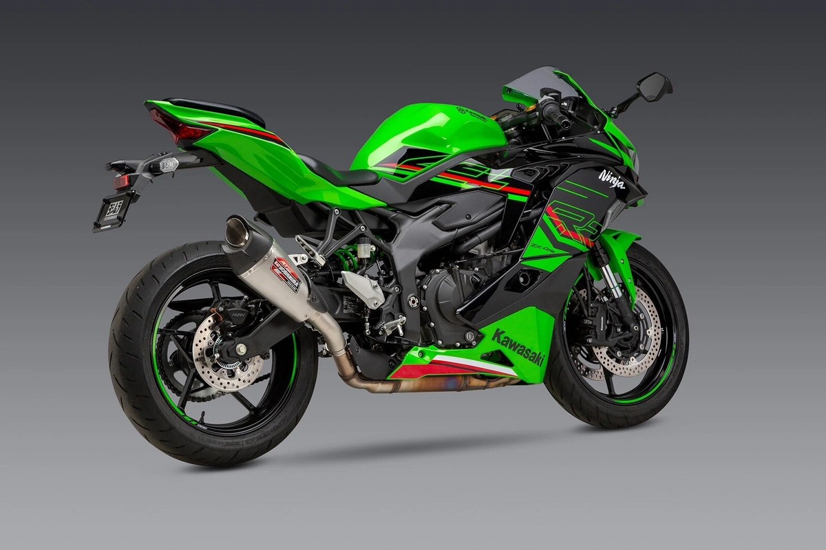 Yoshimura 14720BP520 AT2 Slip-On Exhaust for 2023 Kawasaki ZX-4RR