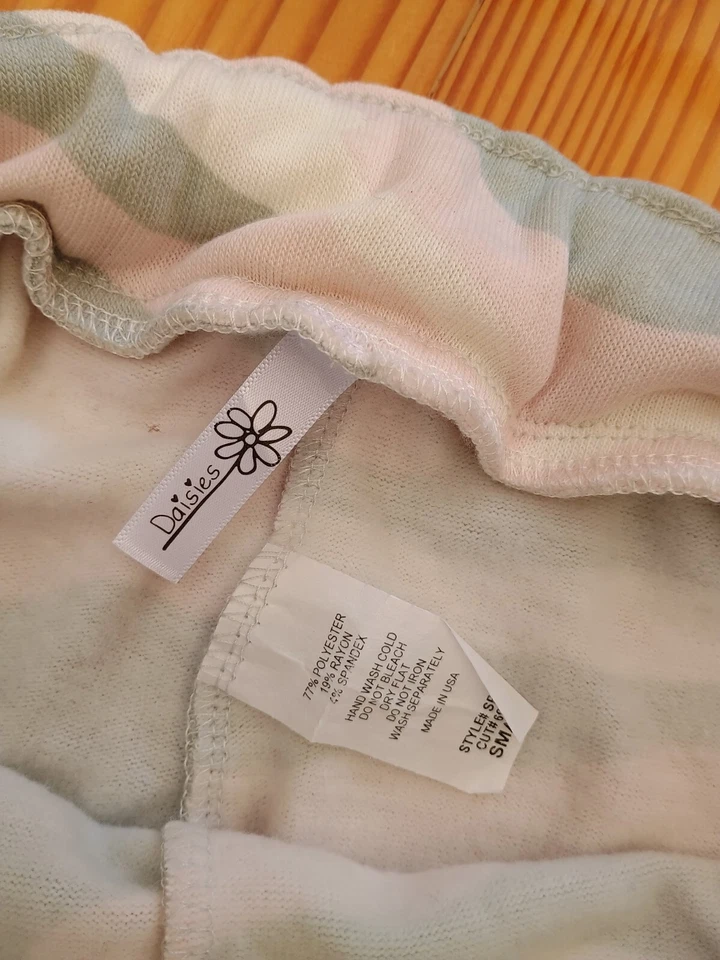 Womens Daisy fuentes camo drawstring shorts sz s - Image 2 of 4