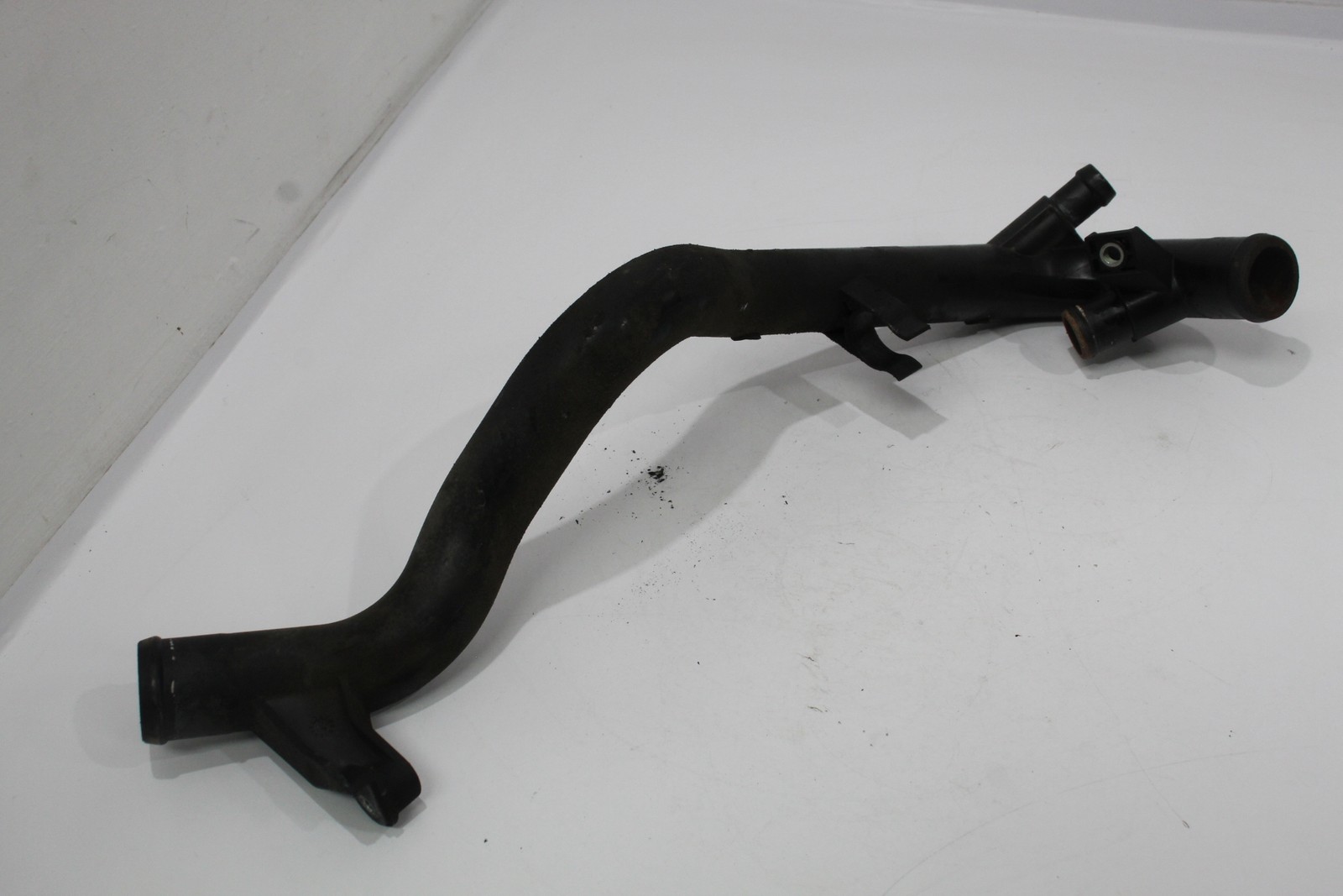 Seat Exeo 3R 2.0TDi Solid Coolant Water Pipe 3R0121071B