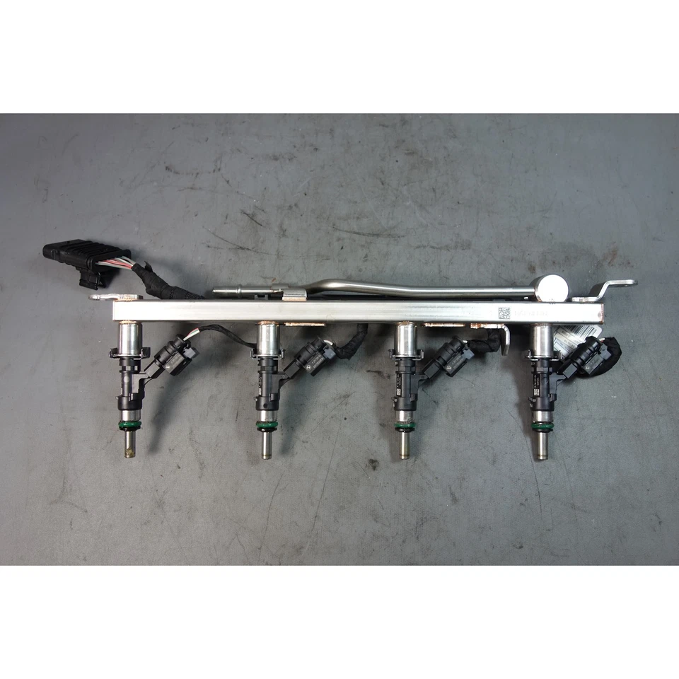 2023-2026 BMW X1 U11 X2 U10 B48 Low Pressure Fuel Rail With Injectors OEM - Image 2 of 4
