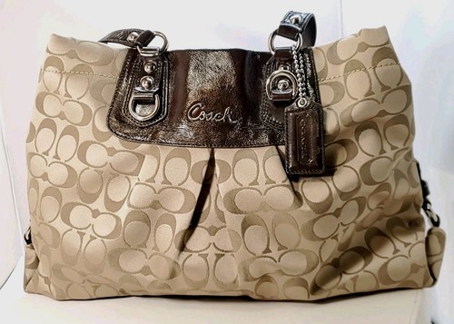 COACH ASHLEY SIGNATURE CARRYALL.