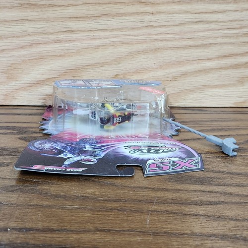 Road Champs XS MXS Fly Wheelies Travis Pastrana #199 Racer Jakks Pacific 2005 - Picture 7 of 17