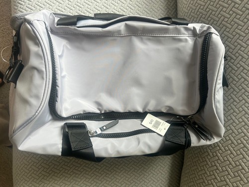 Samantha Brown TO-GO Polyester COATED Bottom Weekender SILVER Nwt - Picture 6 of 7