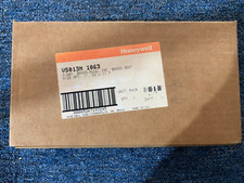 One New Honeywell V5013N1063 Valve Actuator V5013N1063 Expedited Shipping