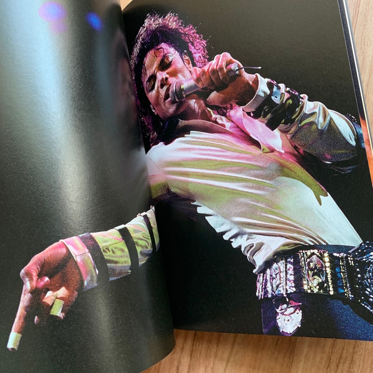 Stage of Michael Jackson Memorial Photo Book World Tour