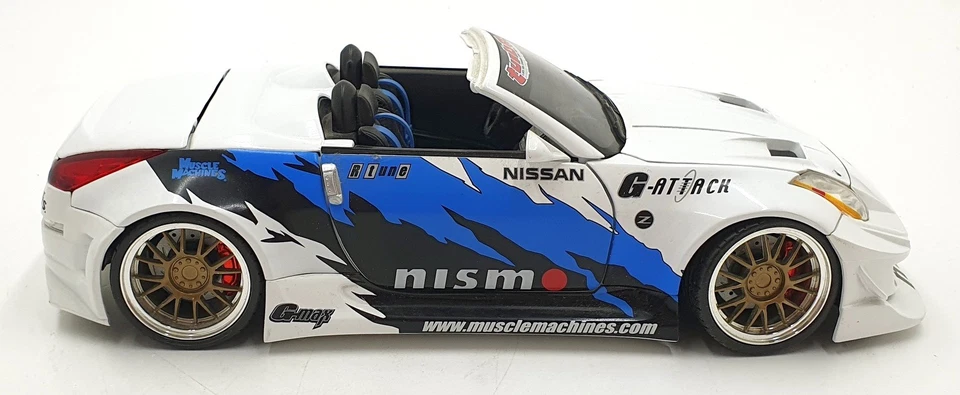 Ertl escala 1/18 Diecast 57876 - '04 Nissan 350Z Nismo - Blanco/Azul/Negro Foto 4 de 4