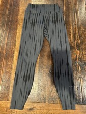 Nike One Women Iron Grey Printed High Waist 7/8 Ankle Leggings Size S FZ7272-060