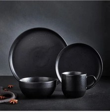 Barbary & Oak Luna 16 Piece Dinnerware Set Black BNWB!
