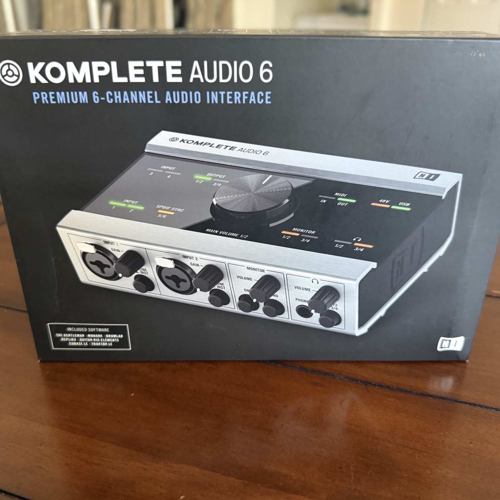 Excellent Condition | Native Instruments | Komplete Audio 6 |  Audio Interface