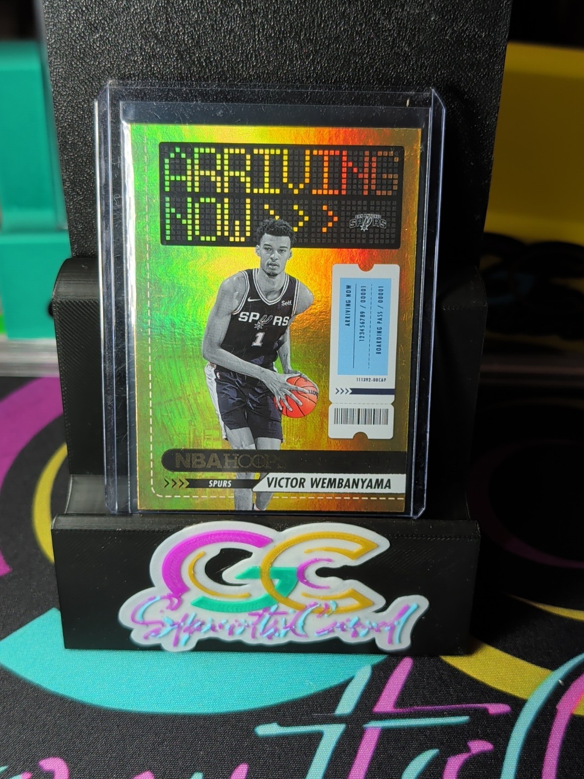 2023-24 Panini NBA Hoops - Victor Wembanyama #26 Arriving Now Holo (RC)