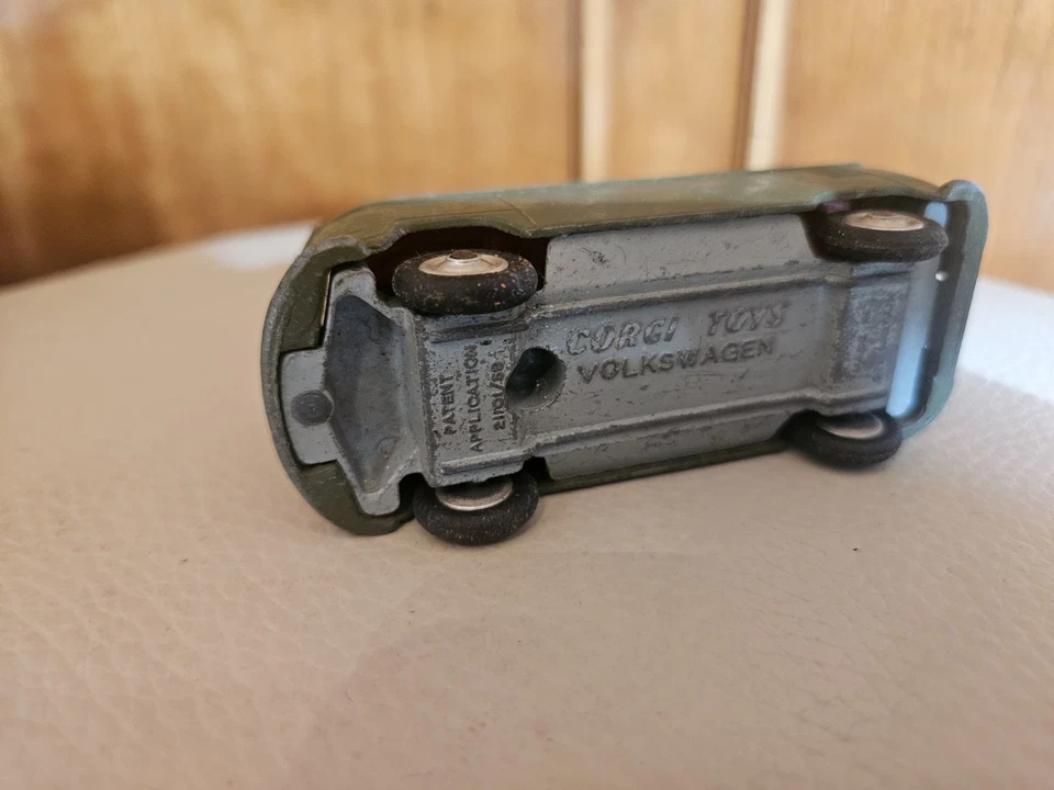 Juguetes Corgi Nº Autobús de personal del ejército de Estados Unidos 356 VW Volkswagen modelo vintage pantalla dividida Foto 4 de 4
