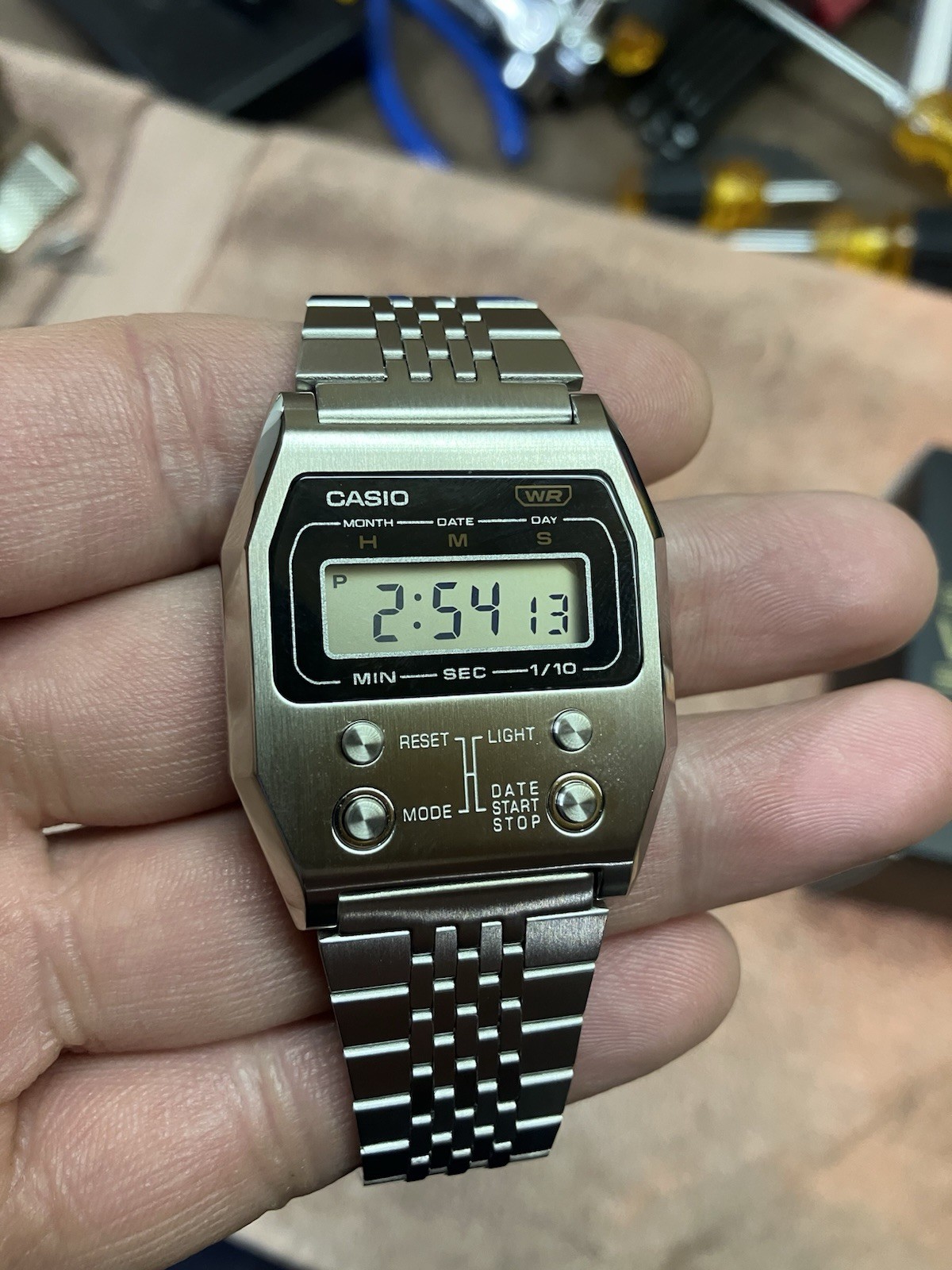 Design Case Retro Vintage Casio A1100D-1D Metal Watch Steel Stainless Digital - vintagewatches.pk