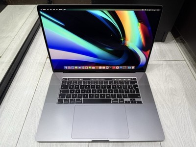 MacBook Pro 2019 16GB 512GB シルバーＡ１９９０中古品 Apple MacBook Pro Retina 16” 2019 512GB SSD 16GB Ram 2.4GHz 8-Core