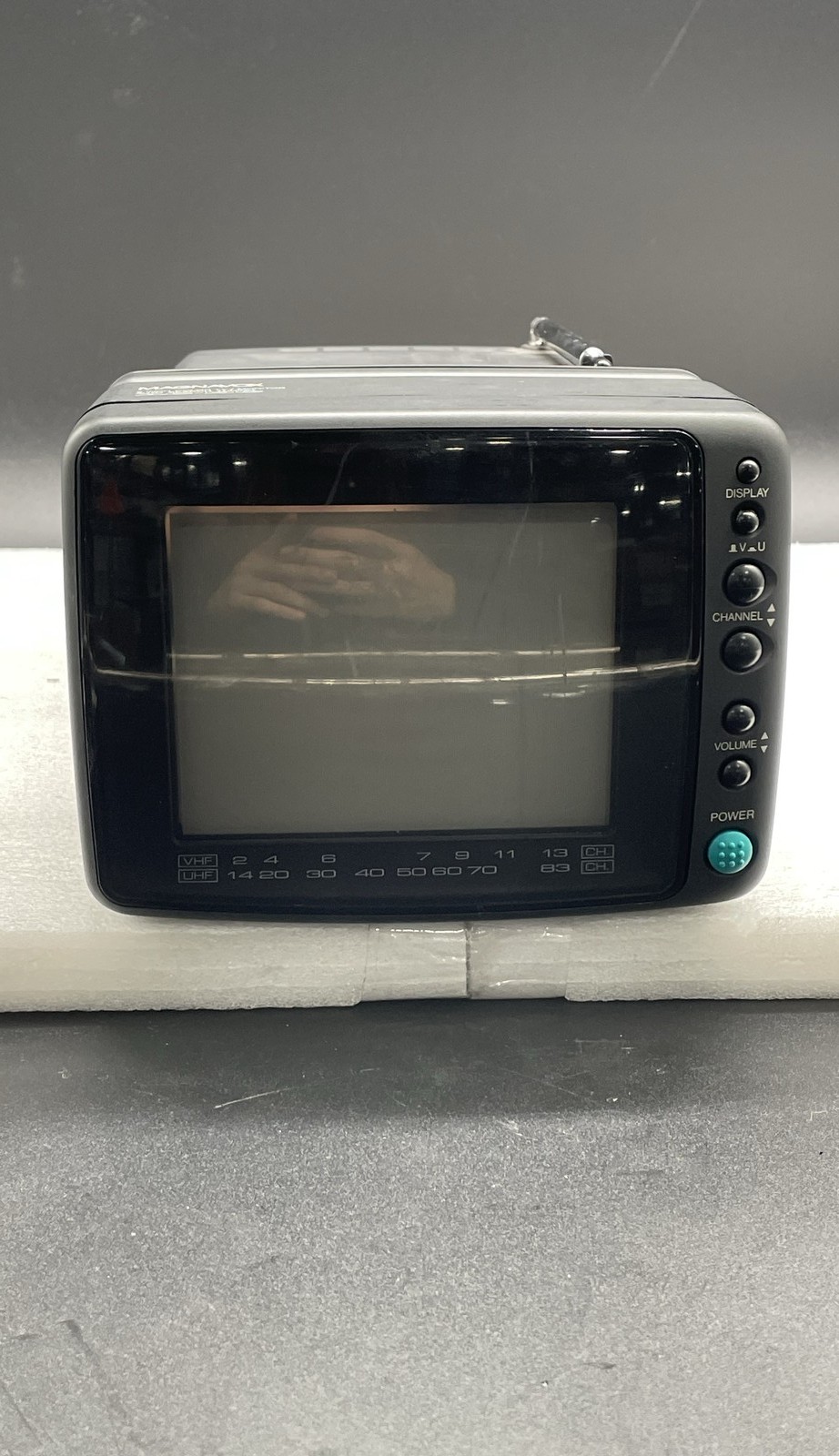 Magnavox RD0510 C103 5" Portable Color Television Retro TV Monitor Vintage 