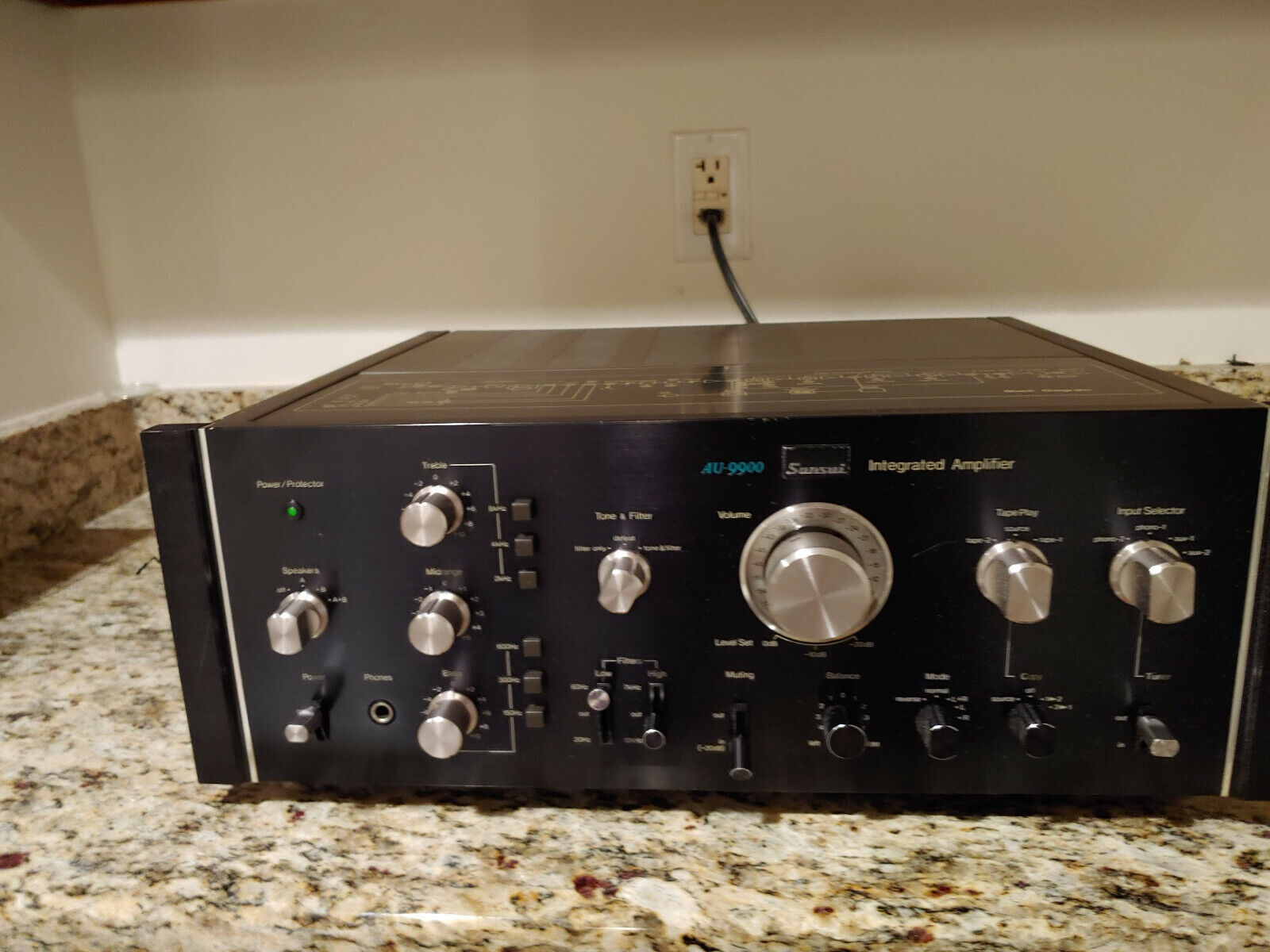 SANSUI AU-9900 Integrated Power Amplifier