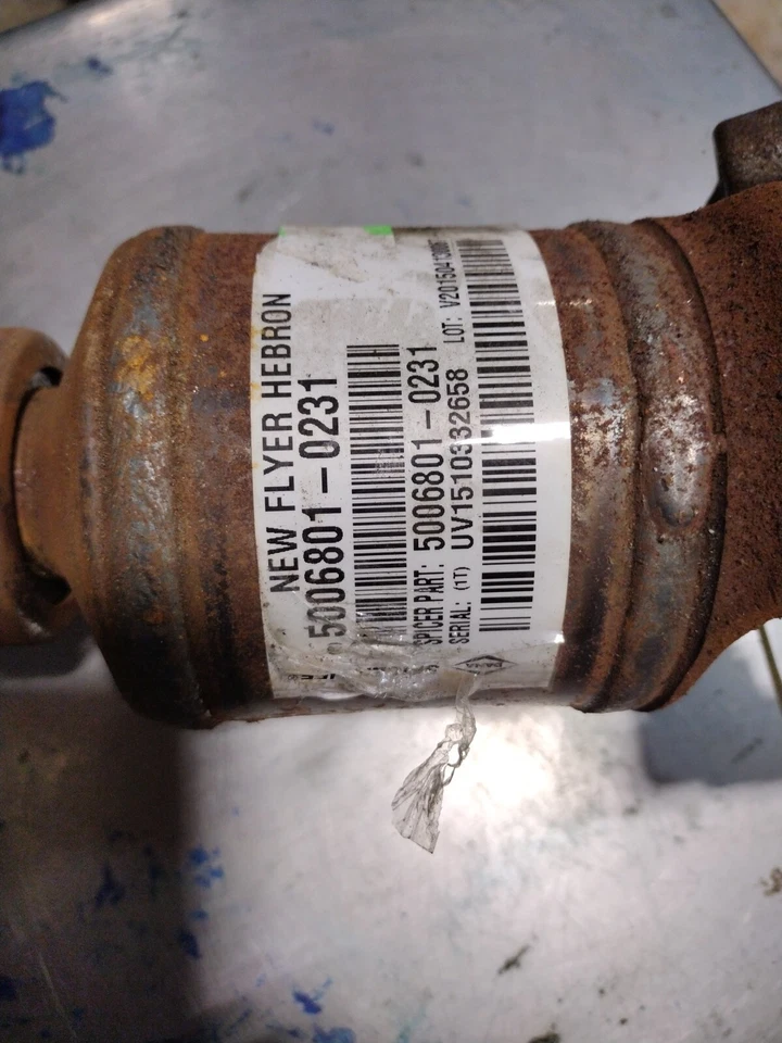 Dana Spicer Driveshaft P/N: 5006801-0231 or 50068010231 Foto 3 de 4