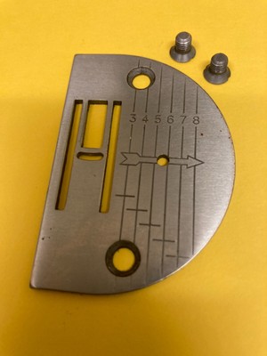 SINGER NÄHMASCHINE NADEL/KEHLPLATTE ZICK ZACK SELTEN VINTAGE ORIGINAL p514