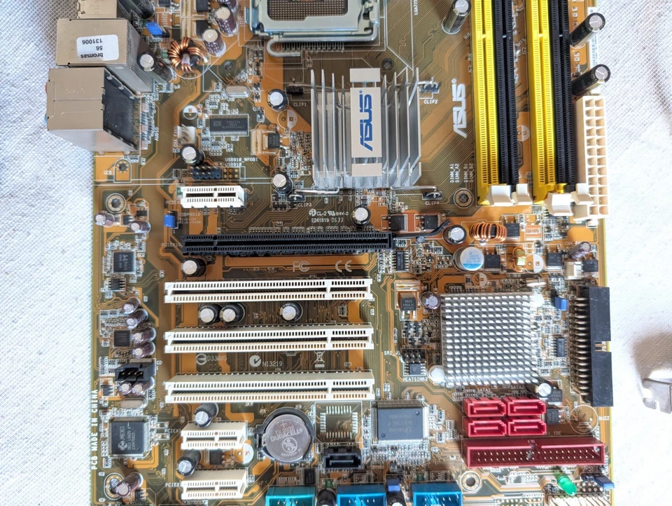 scheda madre Asus P5B Socket 775 ATX RAM DDR2 + USB + AUDIO + SATA + mascherina - Immagine 4 di 4