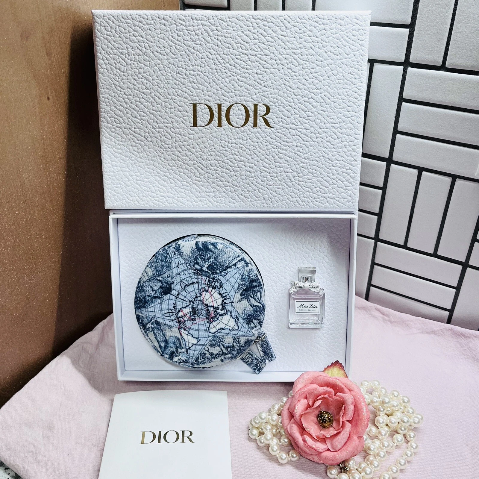 Christian Dior Gold Member Cadeau Anniversaire Coffret Bijoux Accessoire Nouveauté (USA)