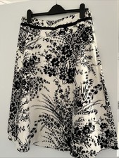 Ladies Coast Skirt Size 12, B&W, A Line, Lined, Zip At Side