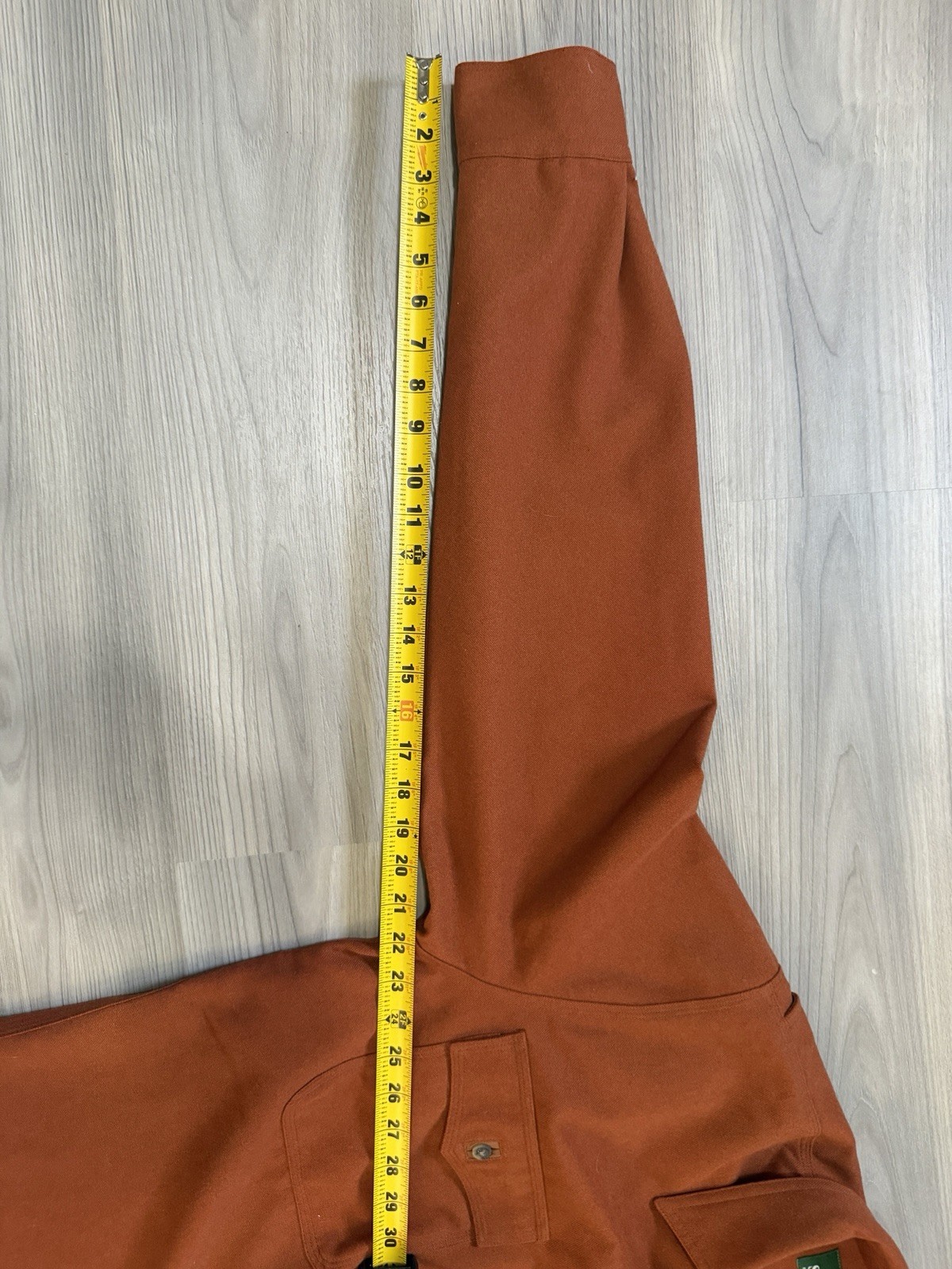 Schnee’s Medium Tall Button Down Rusty Orange Lon… - image 4