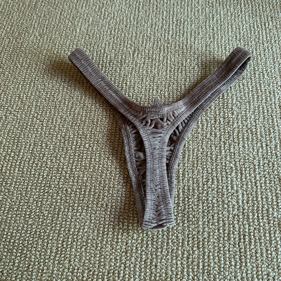 Tanga de veludo skims, tamanho pequeno nova - Imagem 2 de 3
