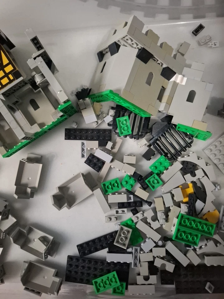 ••• Lego System 6074 + 6042 Castle Vintage Château ••• - Photo 3/4