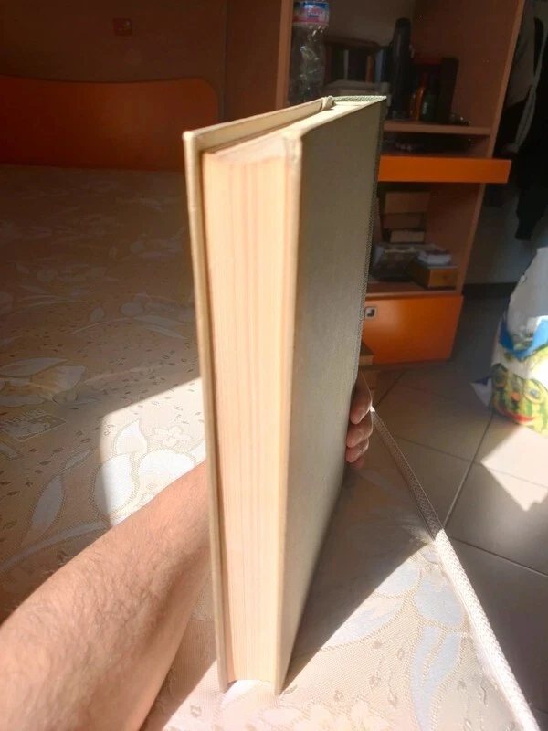 Foto 5 di 8