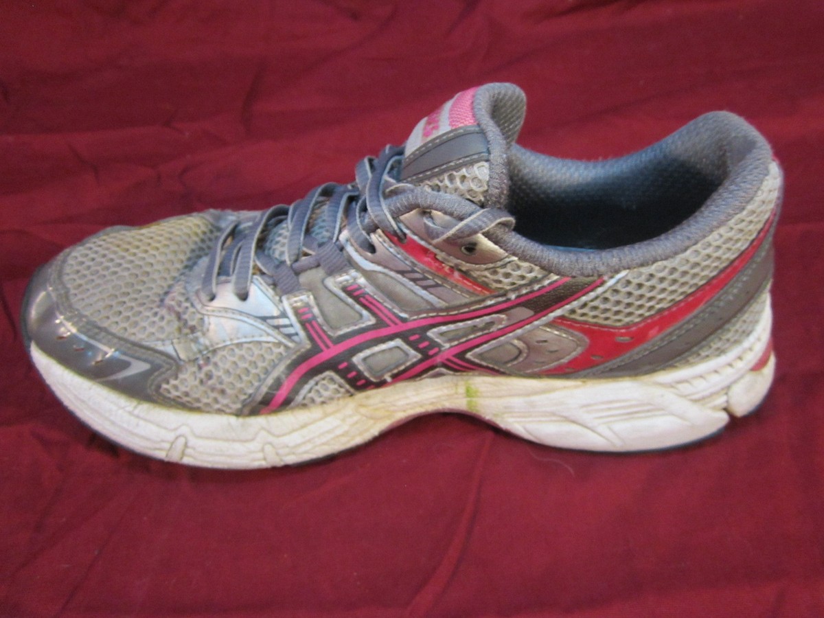 GRAY/PINK ASICS T1F6N RUNNING SHOES WOMEN'S SZ9 wc12378 | eBay