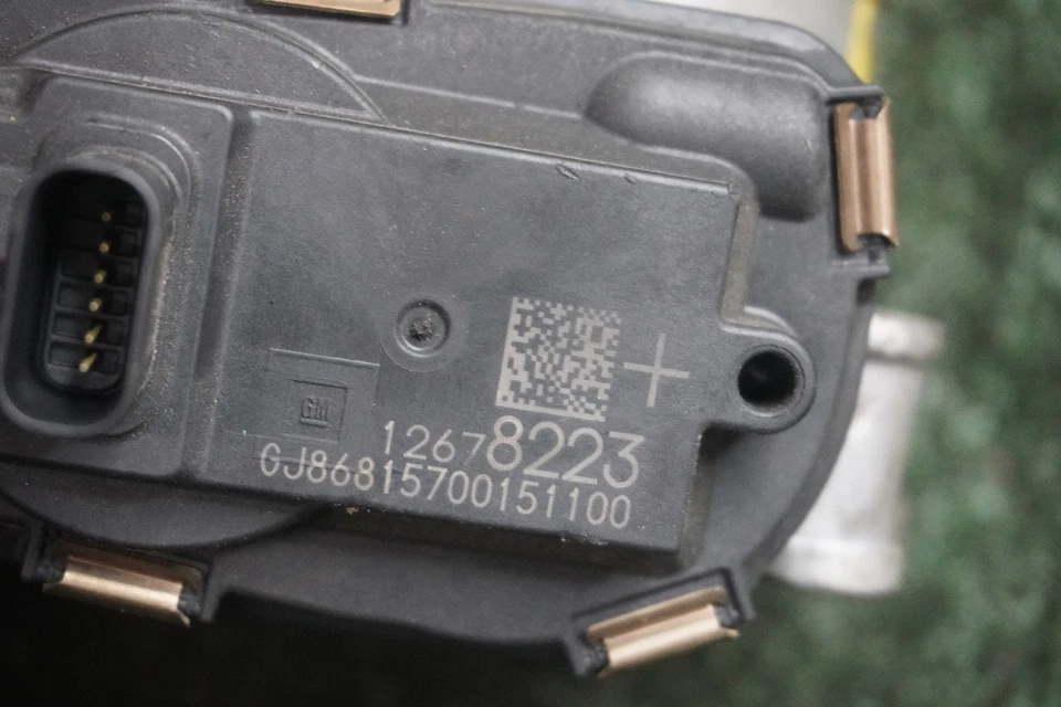 КОРПУС ДРОССЕЛЬНОЙ ЗАСЛОНКИ ДВИГАТЕЛЯ 2017 2018 CHEVROLET Camaro 6,2 л от оригинального производителя 74 000 миль 12678223 - Изображение 4 из 4